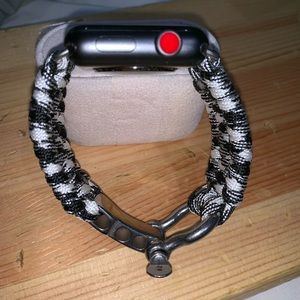 HANDMADE Paracord Apple Watch band